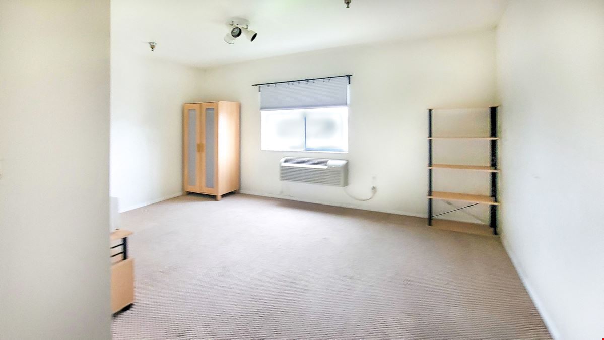 15-Unit Apartments