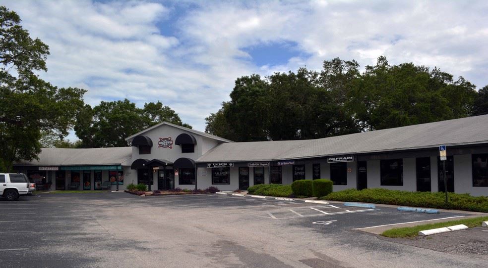 Pyramid Plaza