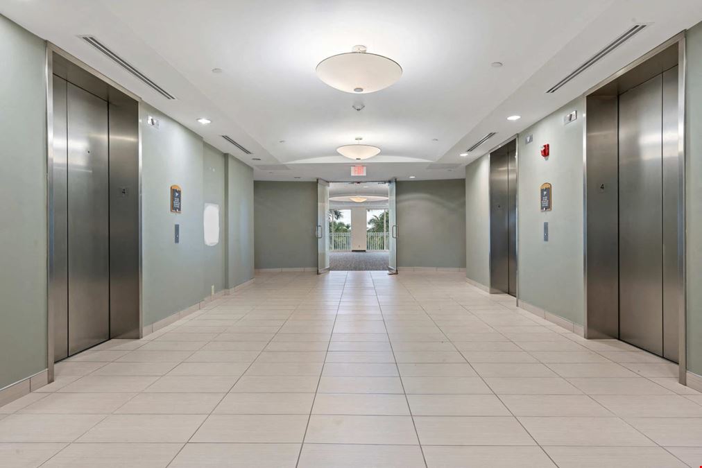 3501 SW 160th Avenue (R065)