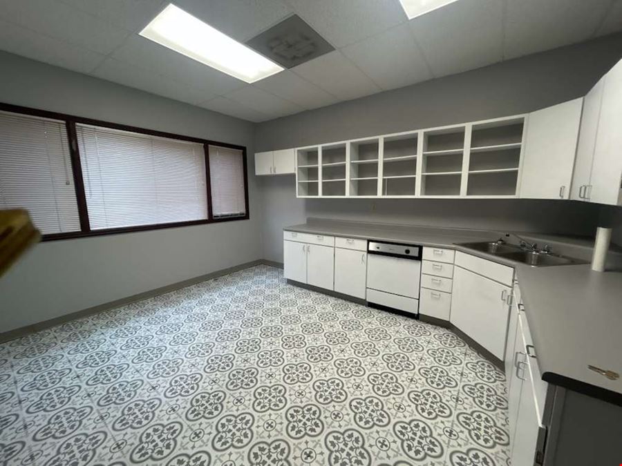 Sappington/South County Office Suite