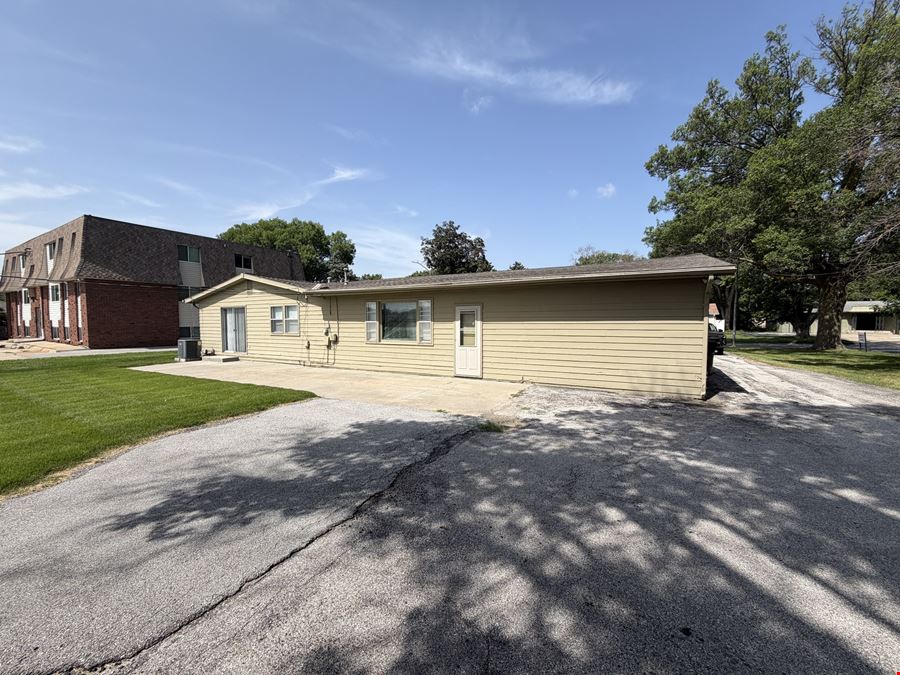 2805 S 87th Street