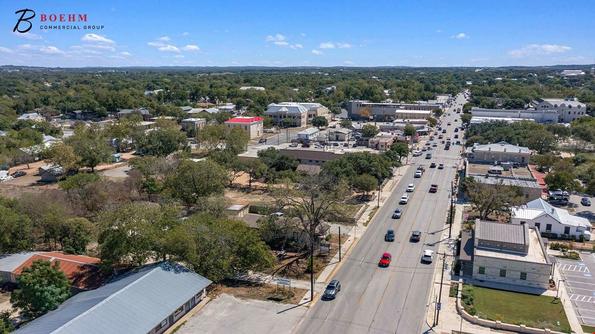Office/Retail - Boerne Texas "Miracle Mile"