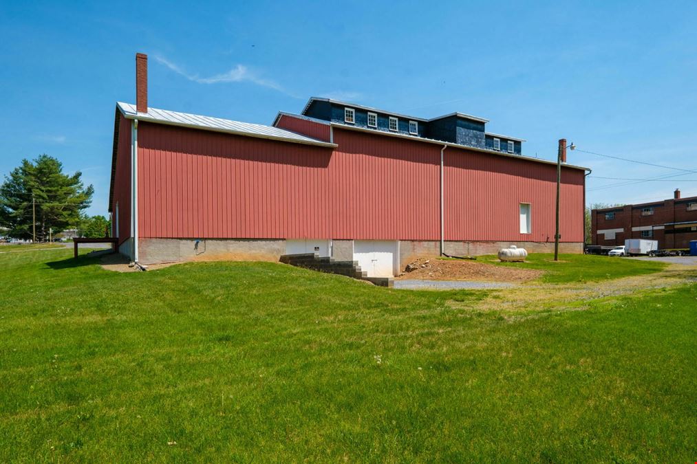 UNIQUE WAREHOUSE WITH VERSATILE USAGE