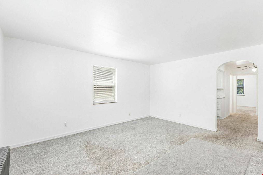 7119 Eastlawn Dr