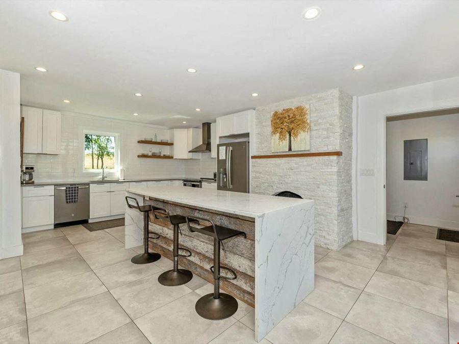 3501 Sams Creek Rd