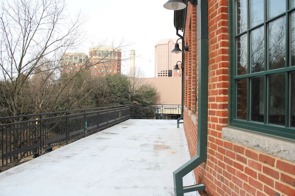 Lady Byrd Hat Building