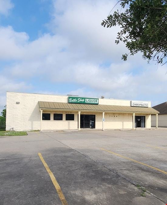 High-Traffic Retail/Office Space for Sale