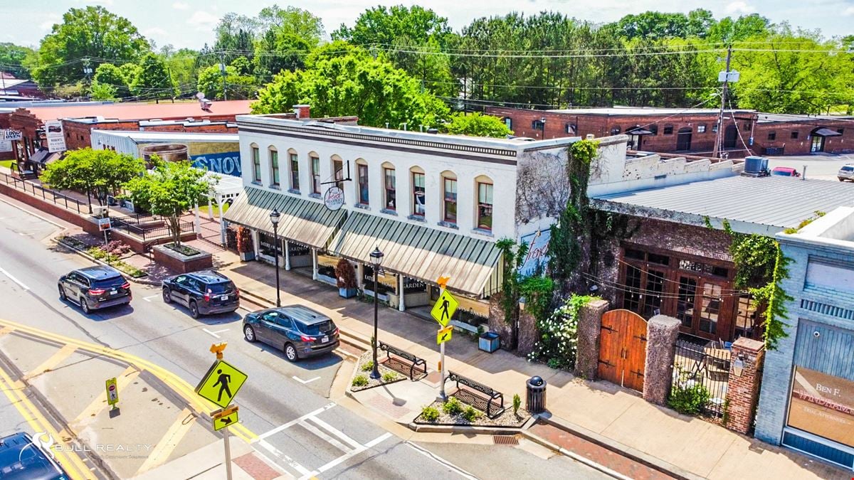 Bank-Owned Two-Story Restaurant & Retail Space | For Sale or Lease | ±6,360 SF