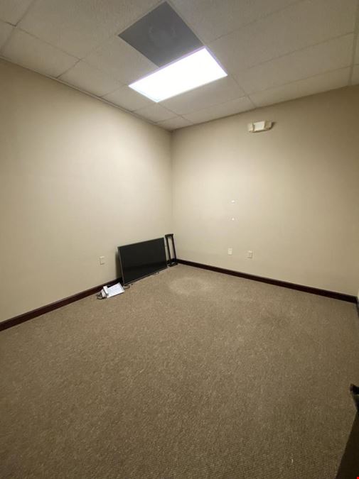 1034 Wildewood Centre Dr Suite B