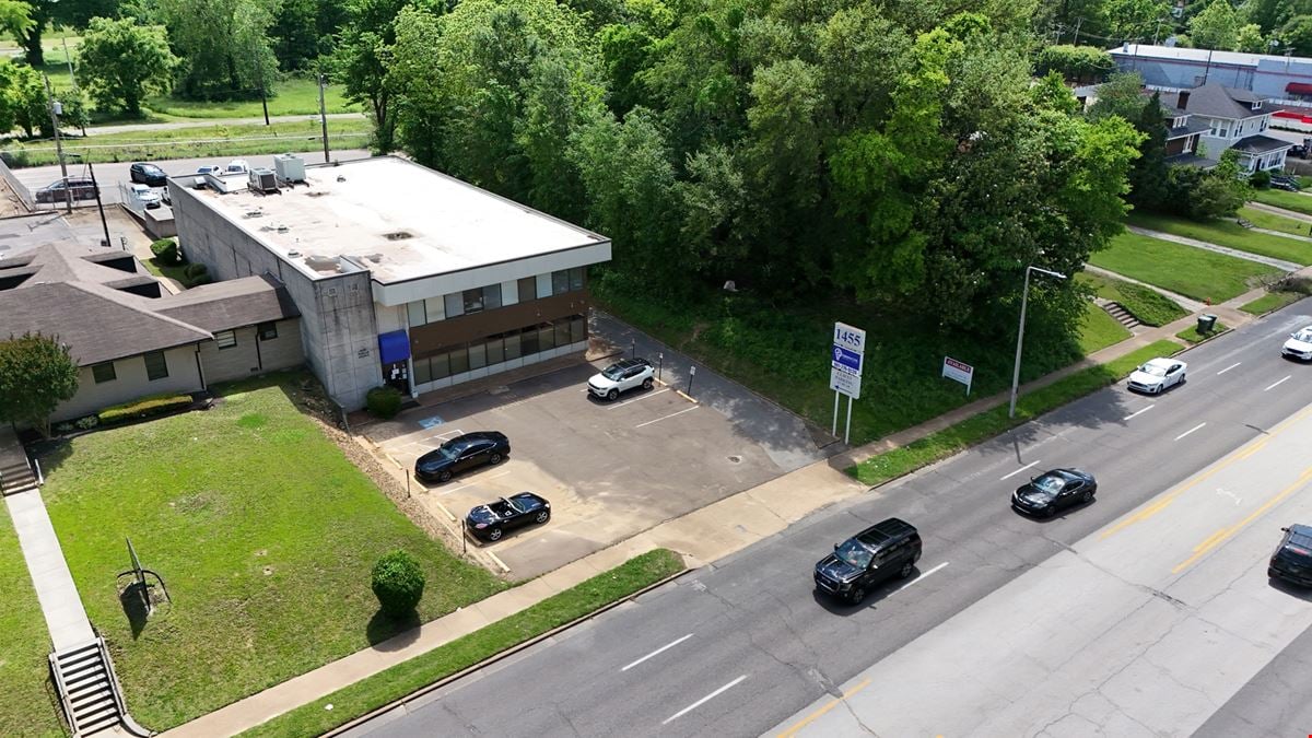 1455 Poplar Ave