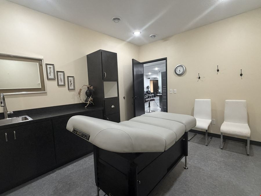 Former Andra K Salon & Spa