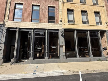 Preview of Retail space for Rent at 685 N Milwaukee Ave