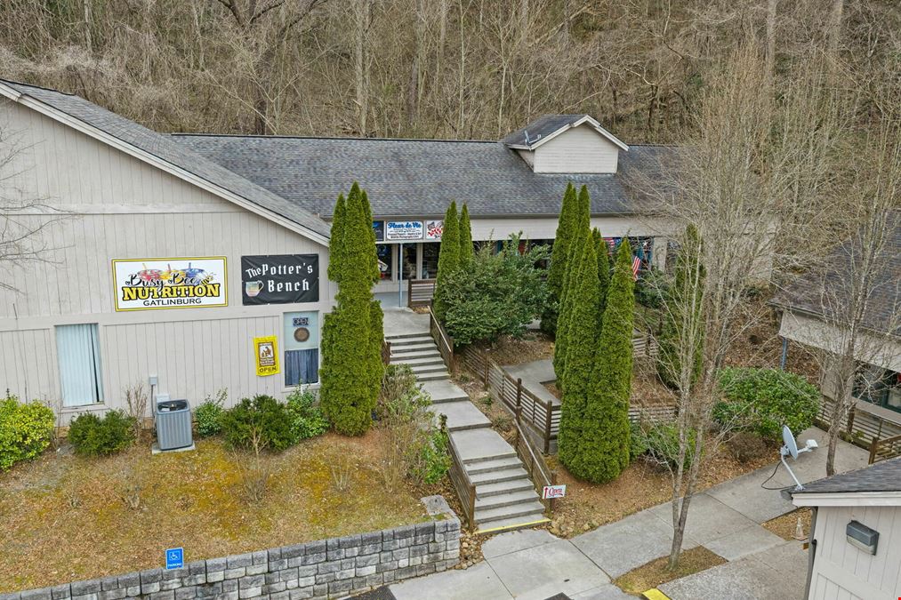 Smoky Mountains Arts & Crafts Village