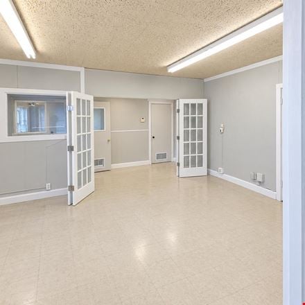 Preview of Office space for Rent at 614 Prairie St