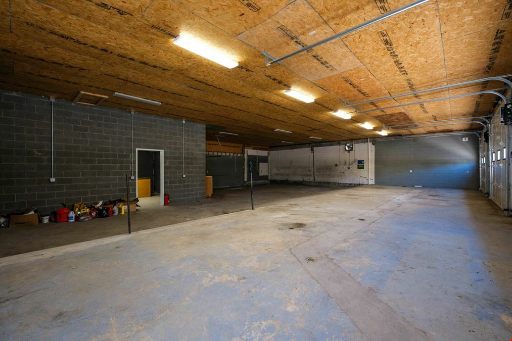 Versatile Flex Building – Renovated & Ready for Business!