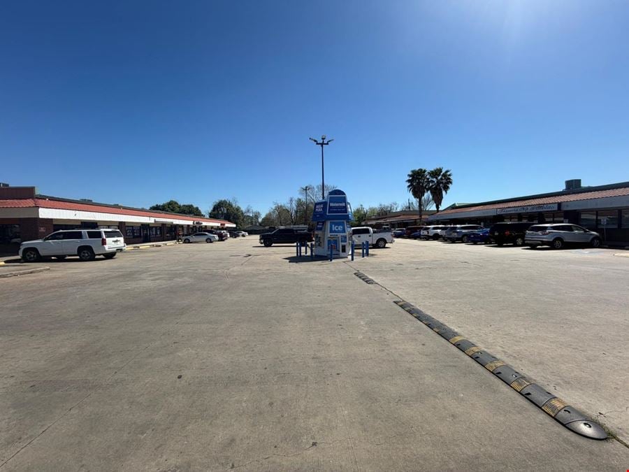 Plaza Glory