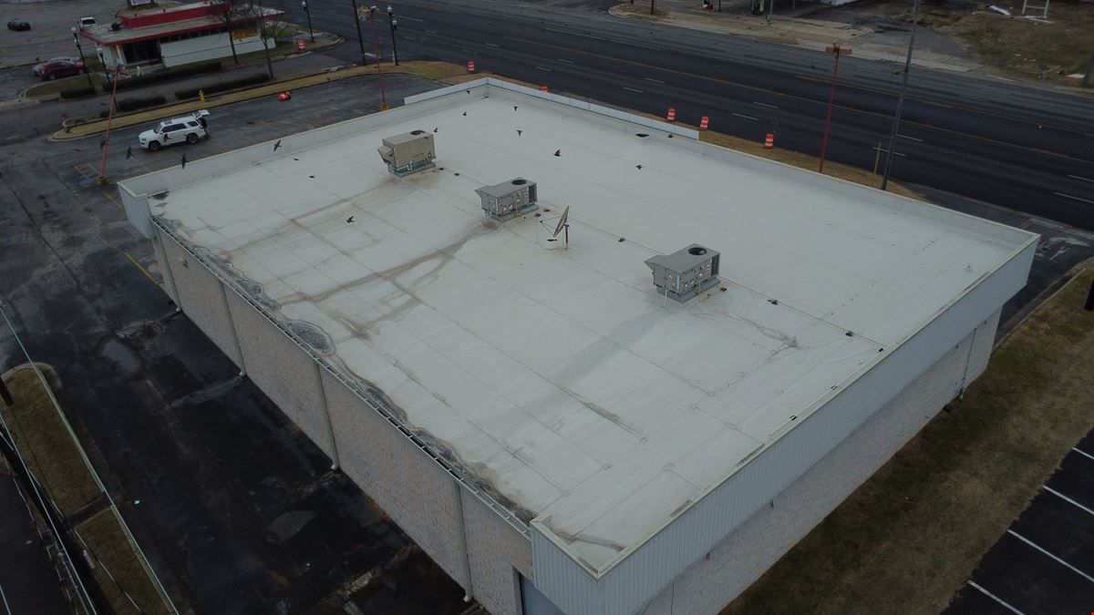 Former Advance Auto Parts Available