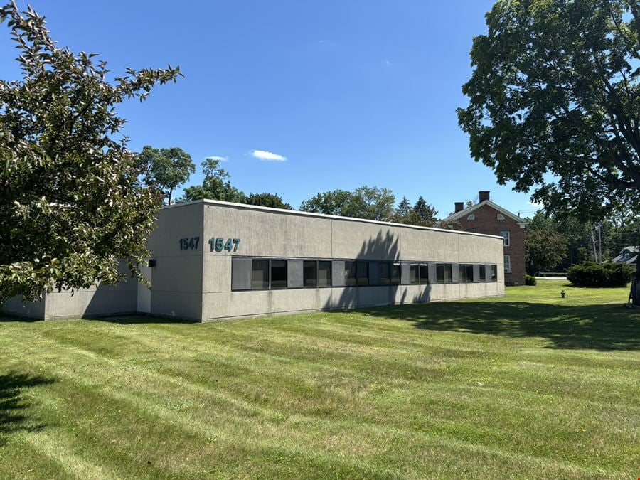 1545-1547 Columbia Tpk- Medical Office for Sale or Lease
