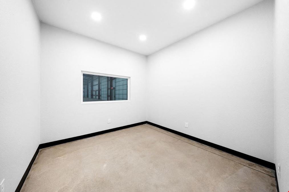 12K SF Industrial w/ 2 AC Yard | 1400 SH-78, Farmersville