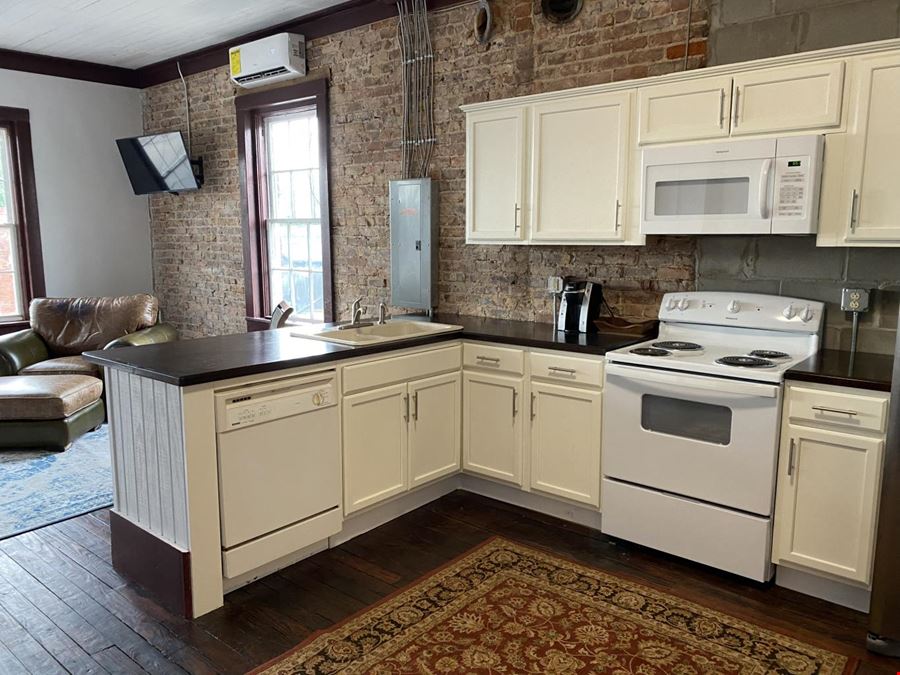 36 N Church St