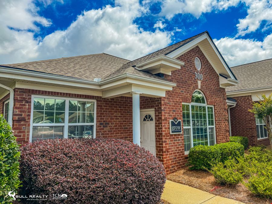 Long-Term NNN-Leased Office Investment | National Healthcare Tenant | 8.7% Cap Rate | Leased Through 2033