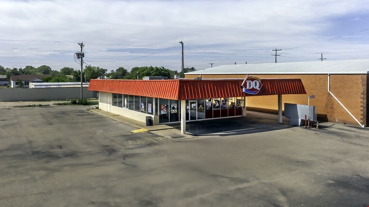 Freestanding Drive-Thru Restaurant Building in Olton, TX