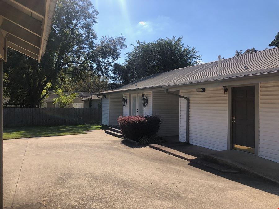 1,939 SF Office Building For Sale