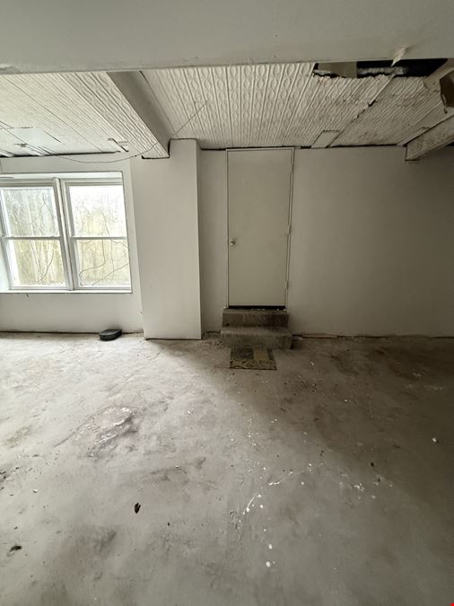 220-03 Jamaica Ave