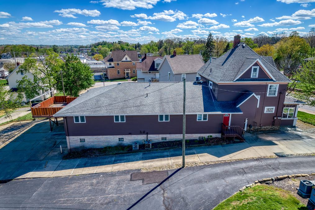 832 S Main St