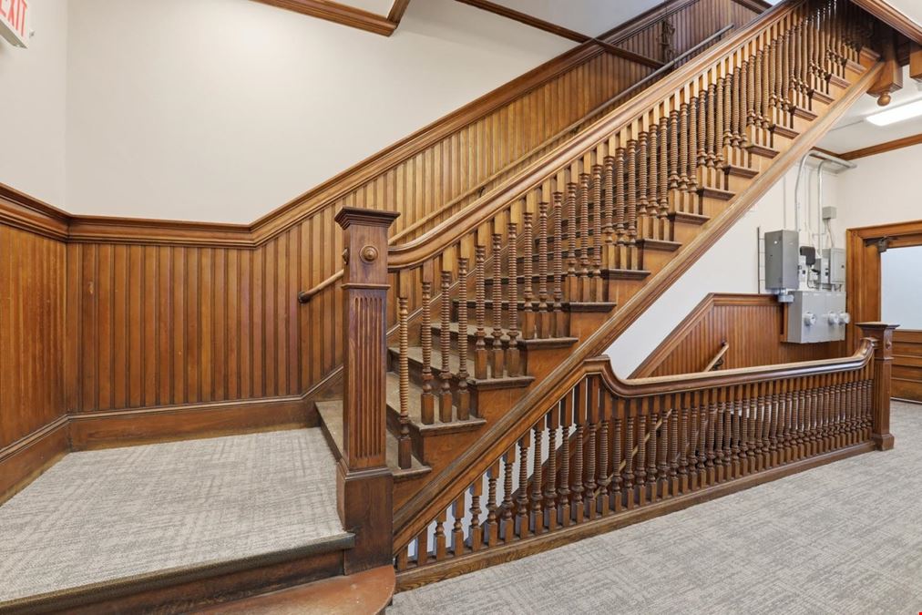 NOW LEASING! Premier Office/Retail Suites in Downtown Amesbury, MA