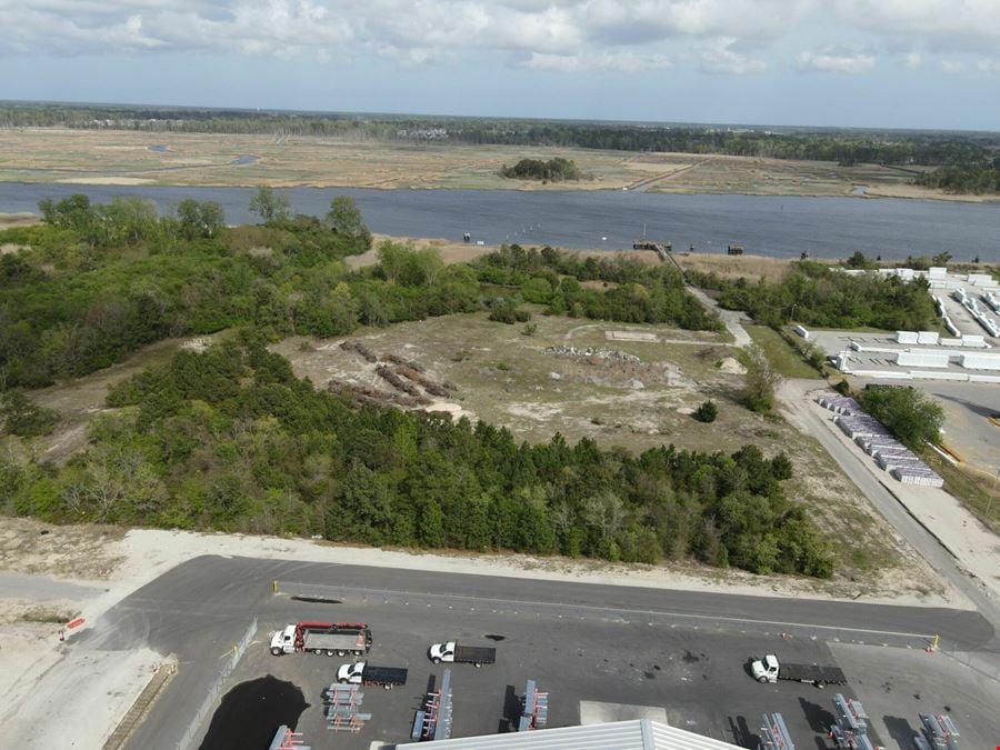 The Yard - Lot 5