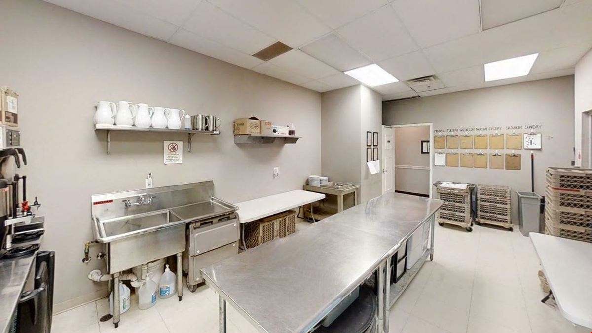 Second floor Retail / Office space on PRIME corner of White Bear Lake shopping & entertainment district!