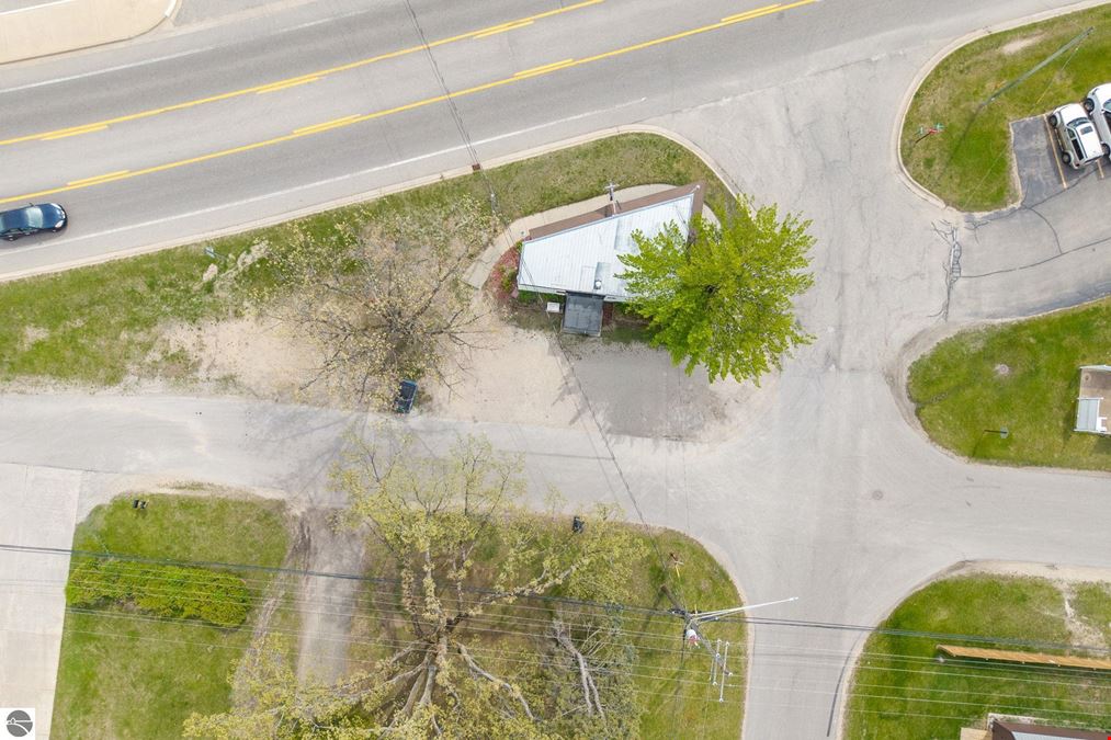 81 N Morey Rd