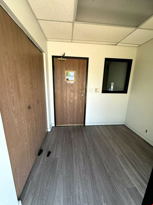 Industrial/Flex for Lease in Ann Arbor - Pittsfield Twp