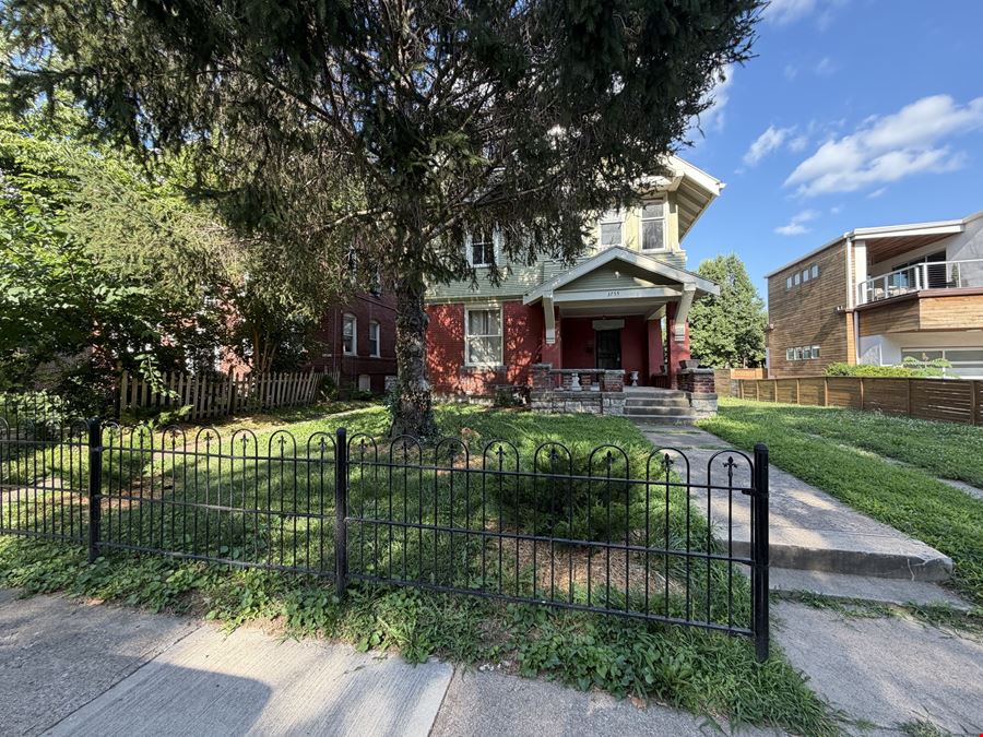 3755 Washington