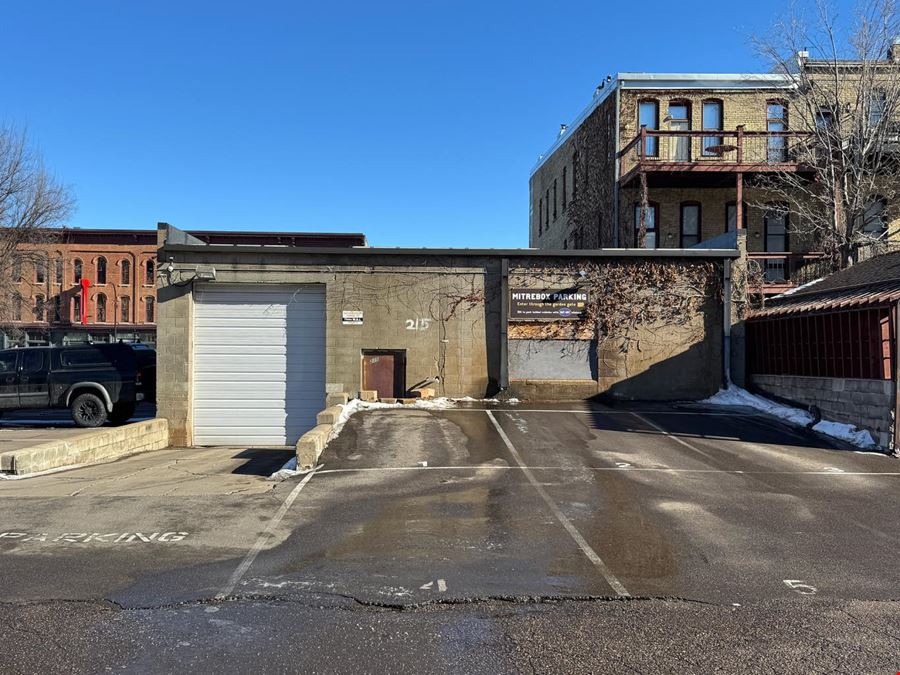 215 Washington Ave N