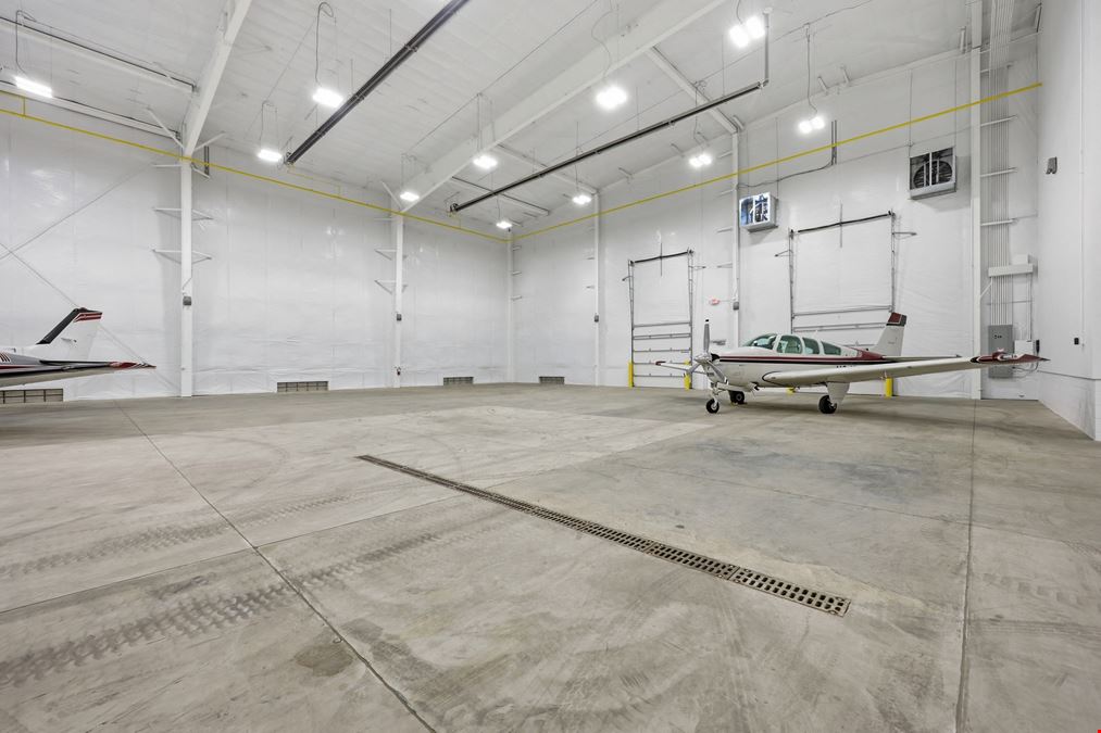 Hangar 30