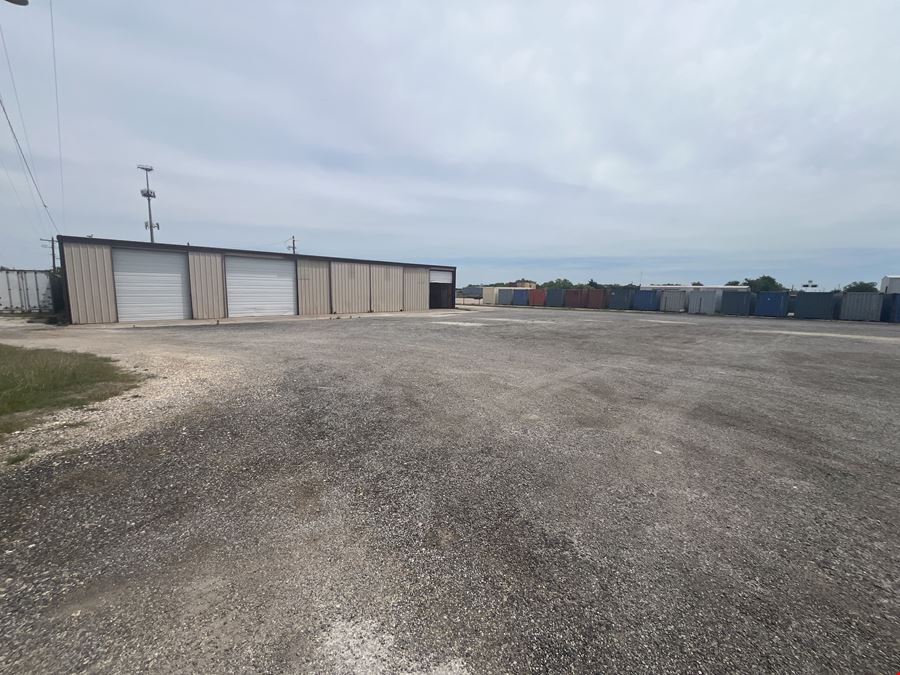 601 N Access Rd
