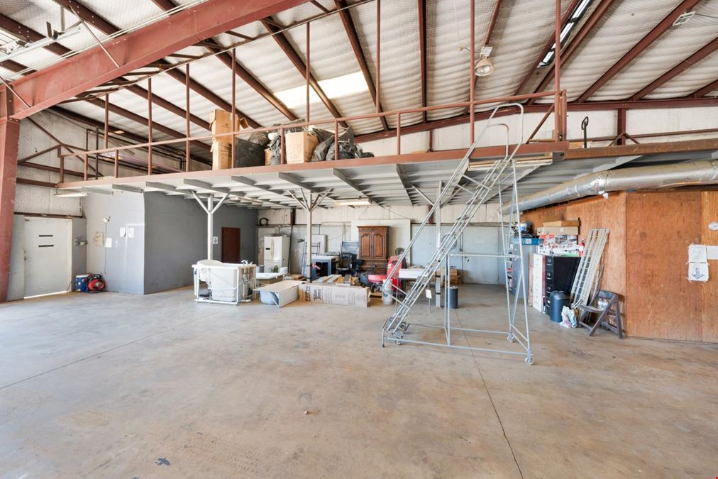 Flex Space Sale in Flint