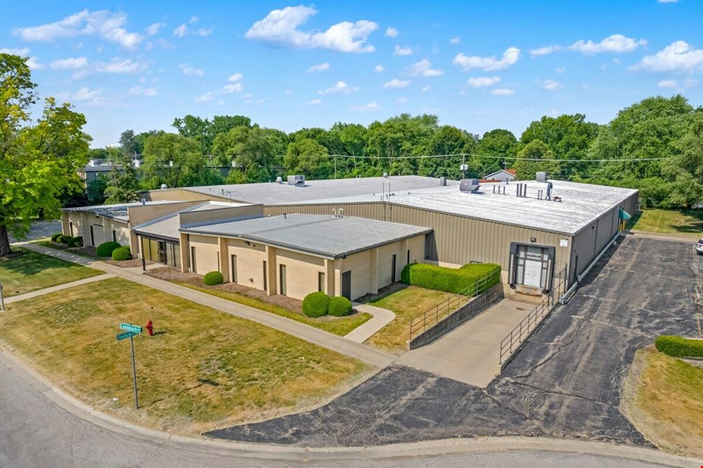 9,990 - 32,960 SF for Lease/Sale | 1700 Landmark Road, Aurora, IL