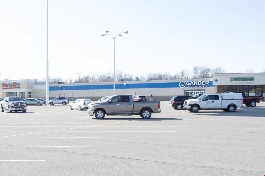 Former Gander Outdoors