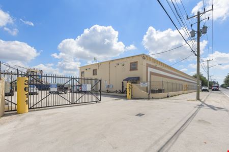Preview of Industrial space for Rent at 3611 NW South River Dr