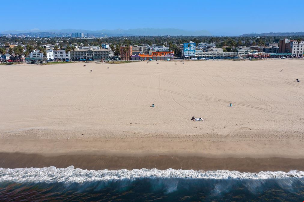 1007 & 1011 Ocean Front Walk, Venice