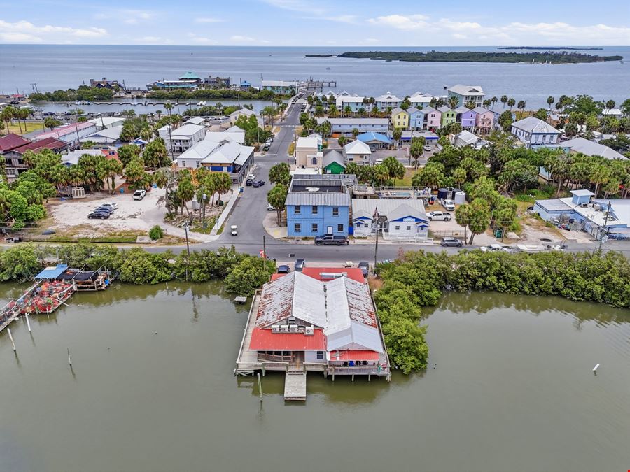 Fishbonz Sandwich Shop and Apartment Rental