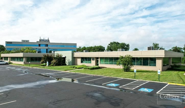 Class A Office Spaces in Premier Suburban Submarket for Lease