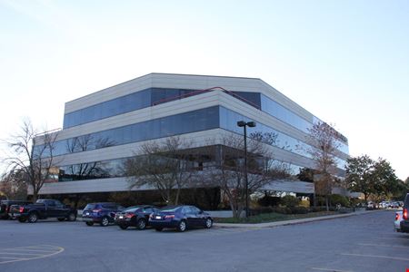 Preview of commercial space at 750 Warrenville Road