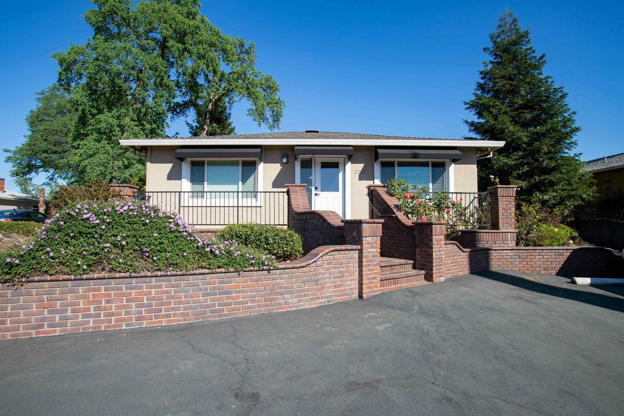 2727 Bechelli Lane