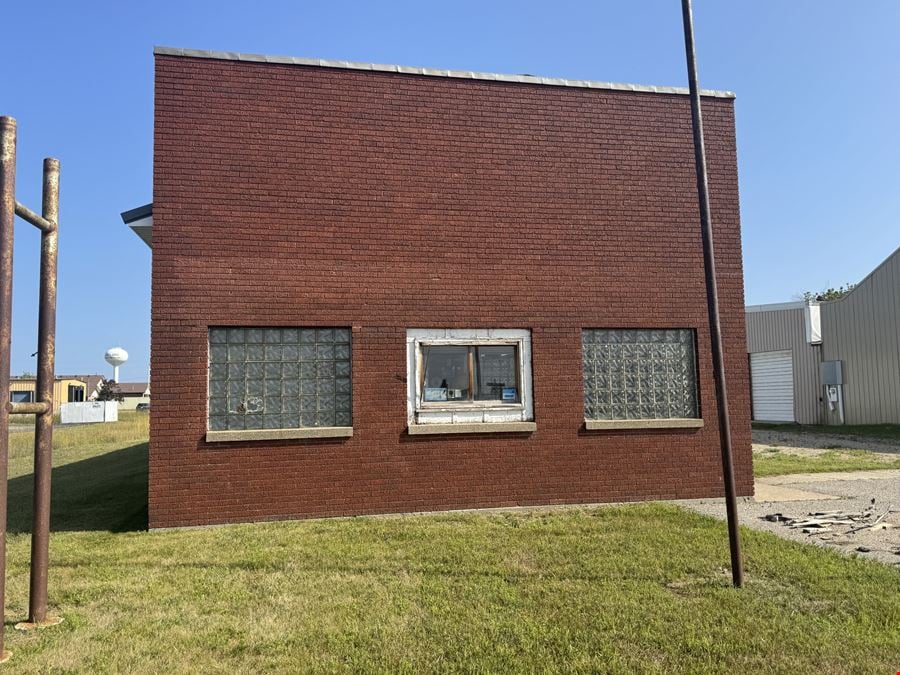 1075 S Wisconsin Ave