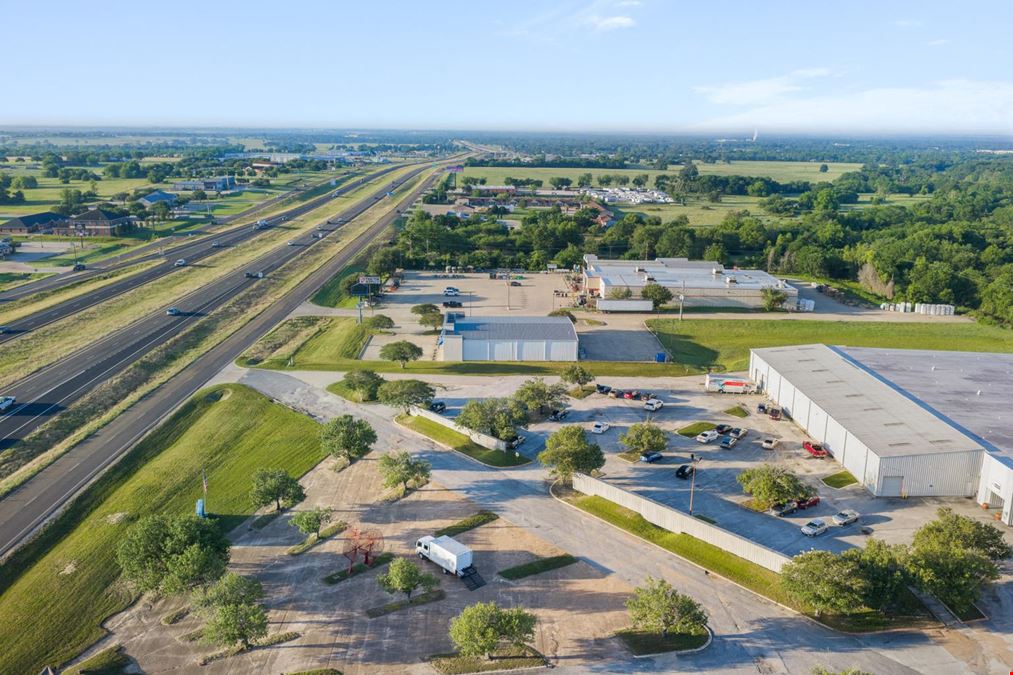 9310 Highway 6 Loop