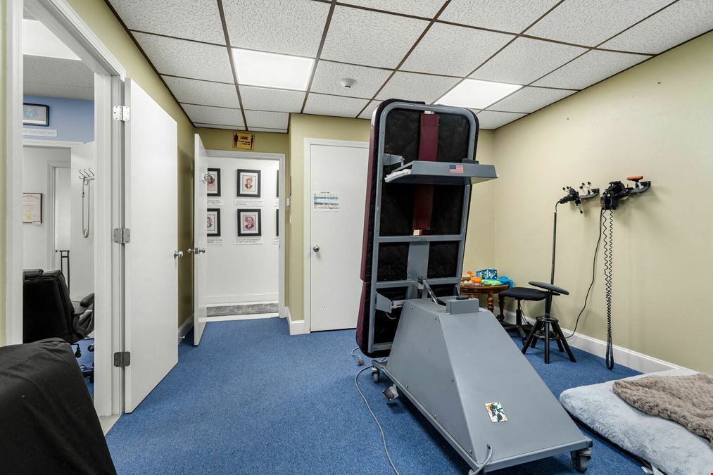 191 Chandler Road, Unit B | Andover, MA 01810 | 3,899 SF | $629,000